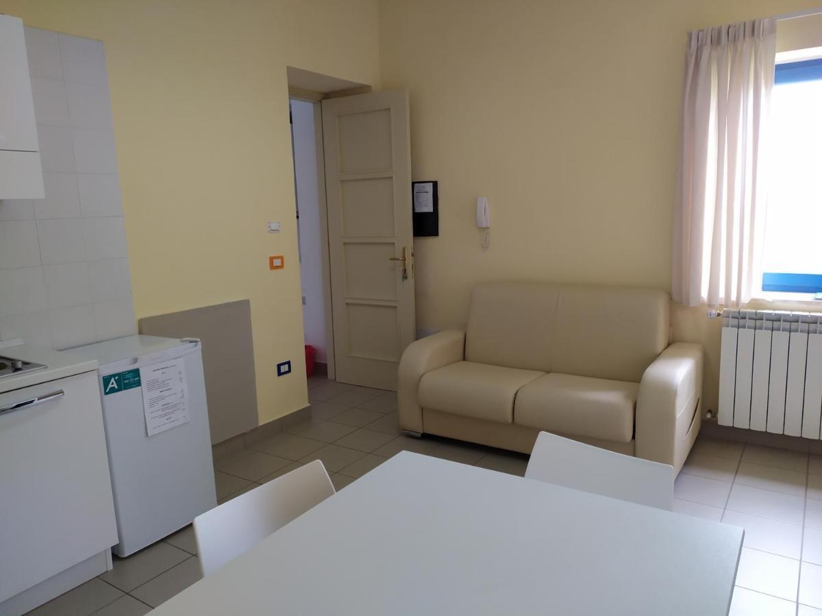 Hostel Basilicata Al Volo Brindisi di Montagna Exteriér fotografie